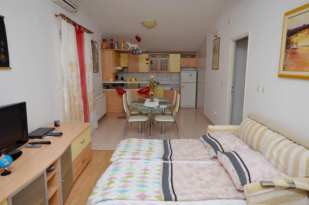 Apartments Miroslava ヴォディツェ エクステリア 写真